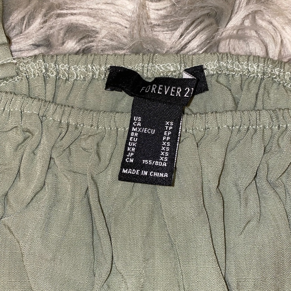 Forever 21 Matching Set - Picture 2 of 4